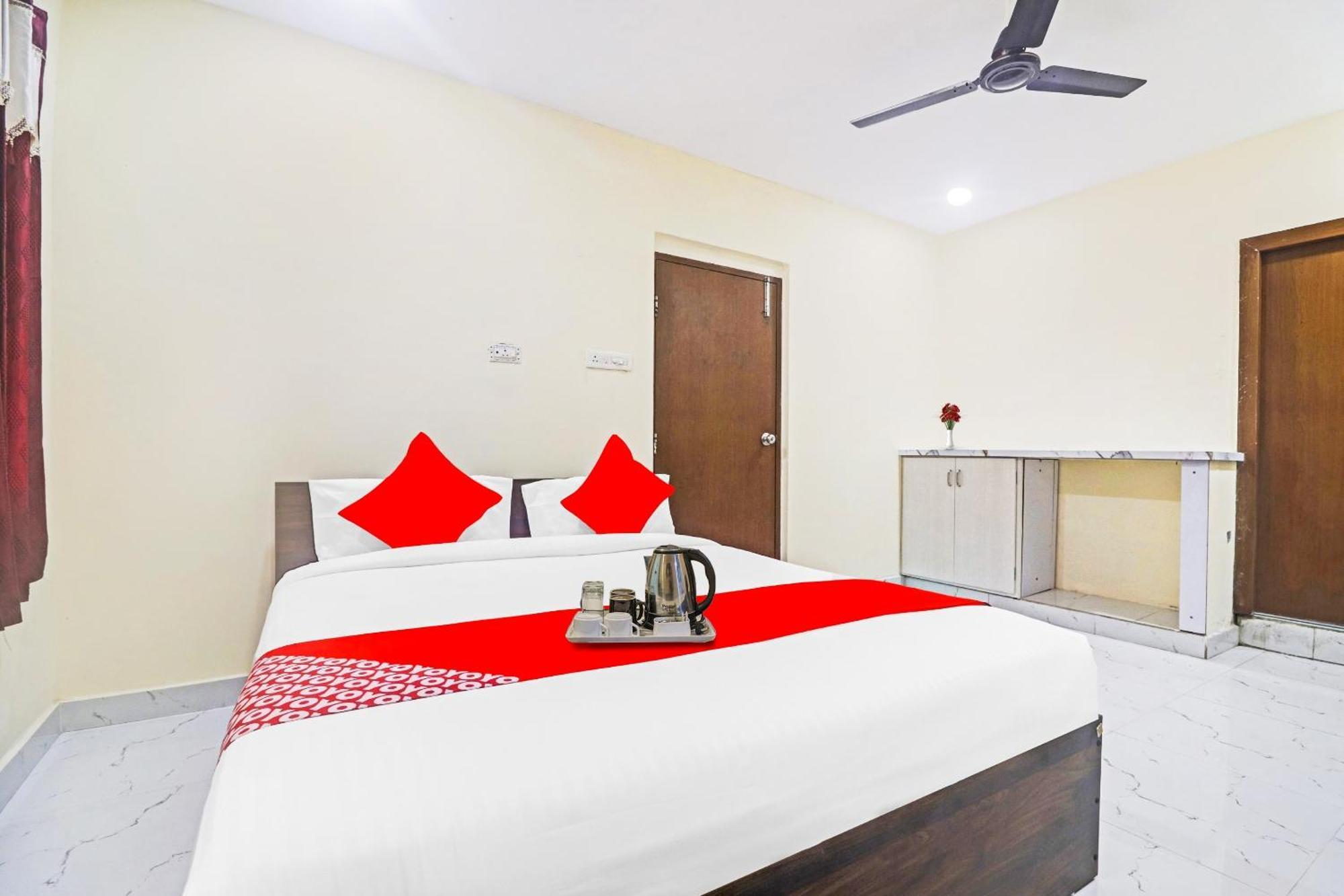 Hotel O Sri Navya Grand Near Nexus 海得拉巴 外观 照片