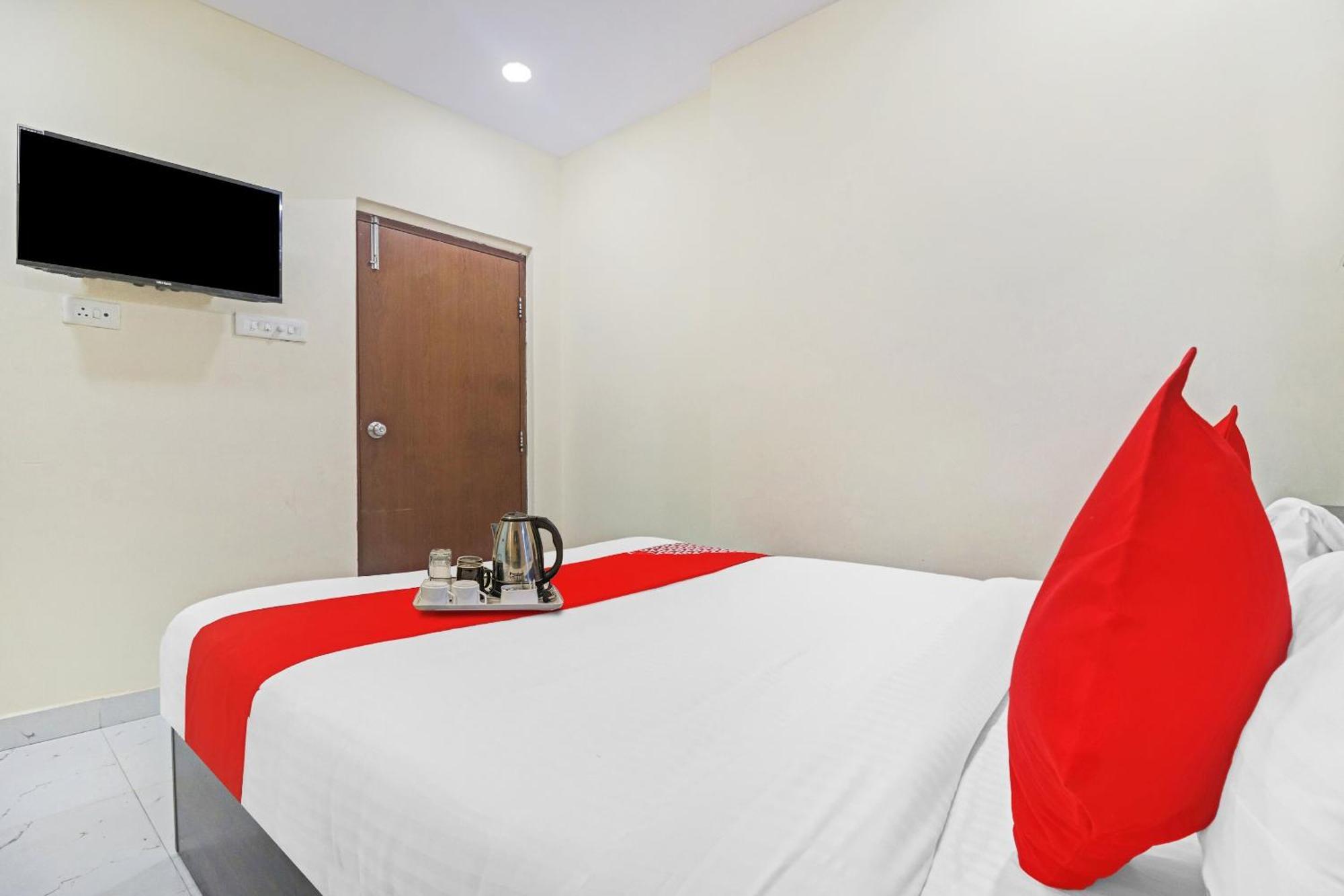Hotel O Sri Navya Grand Near Nexus 海得拉巴 外观 照片