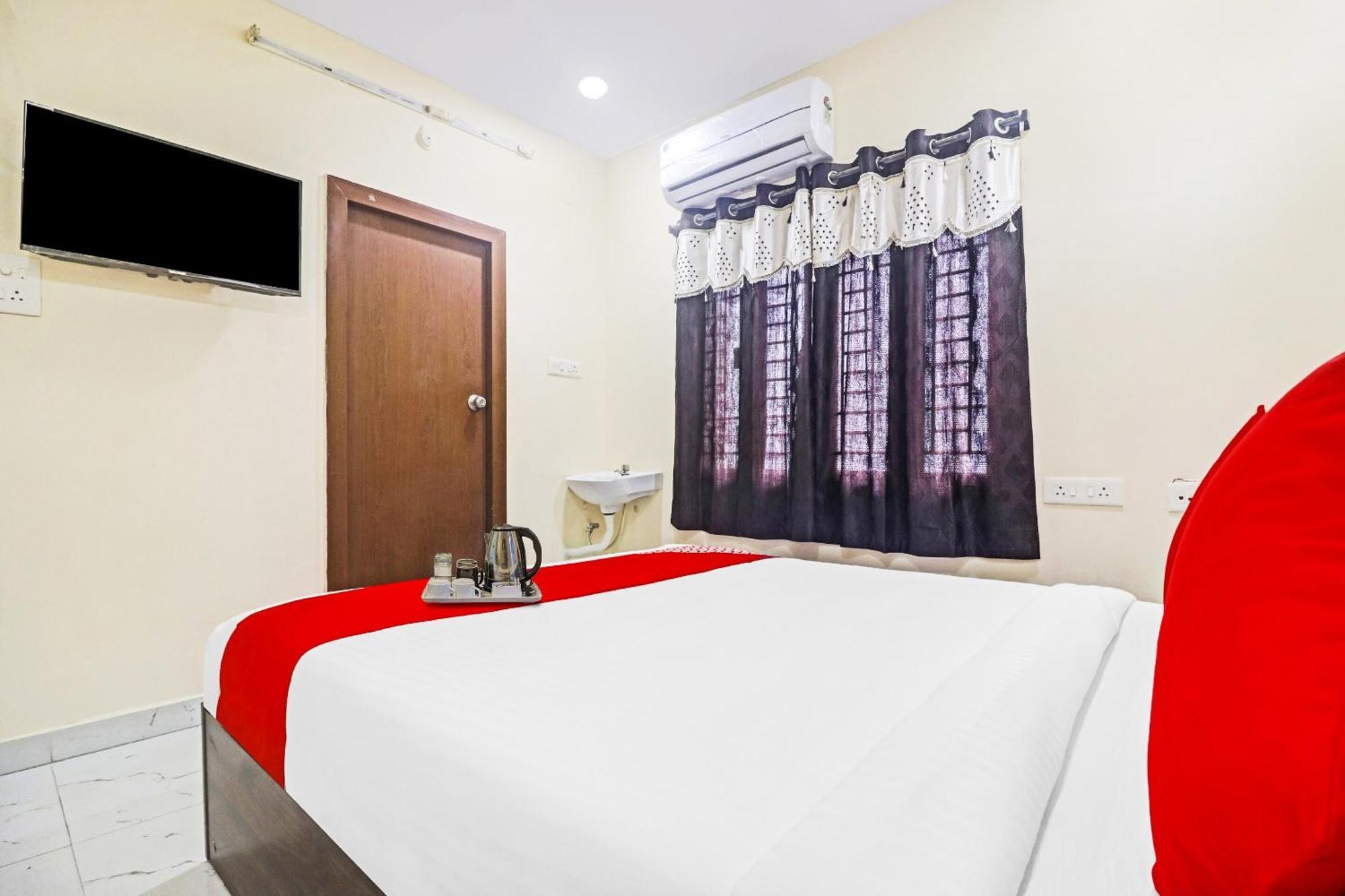 Hotel O Sri Navya Grand Near Nexus 海得拉巴 外观 照片